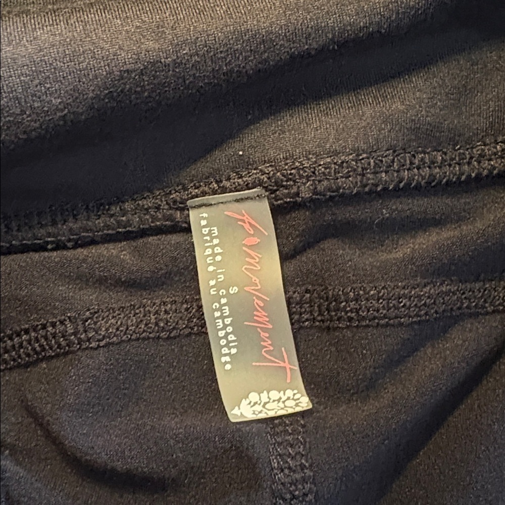 NEW Free People FP Movement Breath Deeper Black High-Waisted Leggings small - Picture 8 of 8